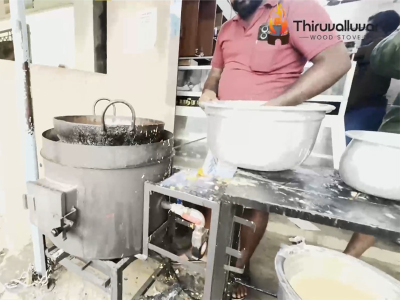 Snacks Making at Tea Shop